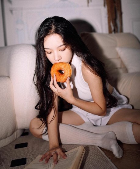 Helenhmy ポルノスター 写真