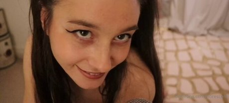 ブルネットのPOV OnlyFans セクシー裸 写真