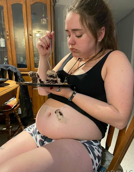 アジアン・エボニー・オンリーファンズ セクシーヌード 写真