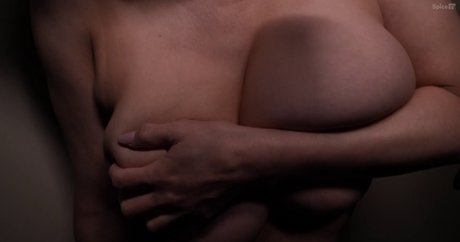 足ヌードオンリーファンズ ホットポルノ 画像