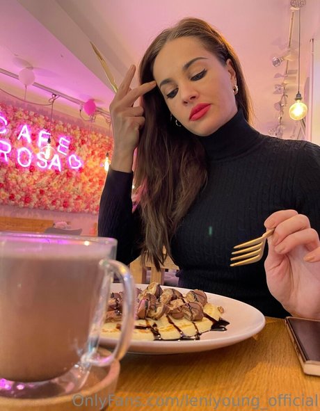 leniyoung official 裸モデル ギャラリー