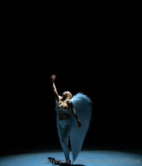 leniyoung official ポルノモデル 写真