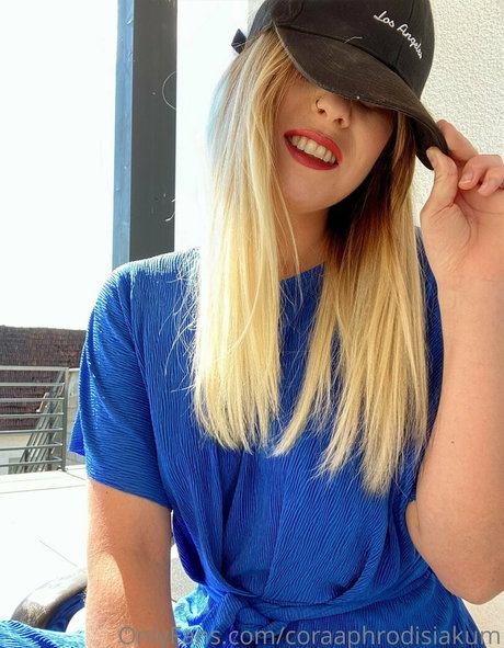 coraaphrodisiakum ホットなスター 写真
