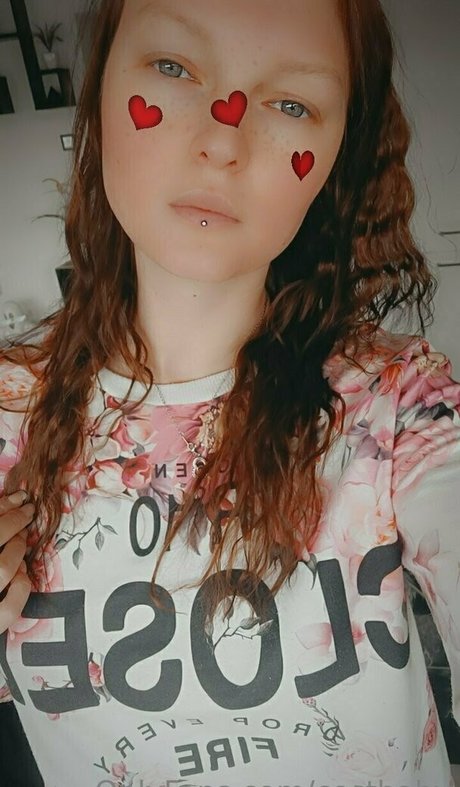 costbaby アート女優 写真