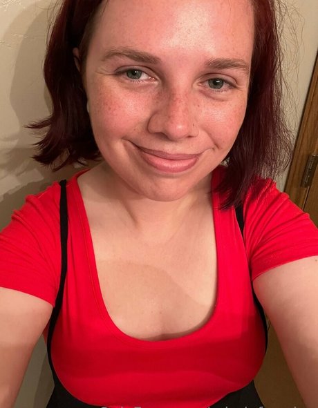 毛深いアジア人オンリーファンズ セクシーヌード ギャラリー