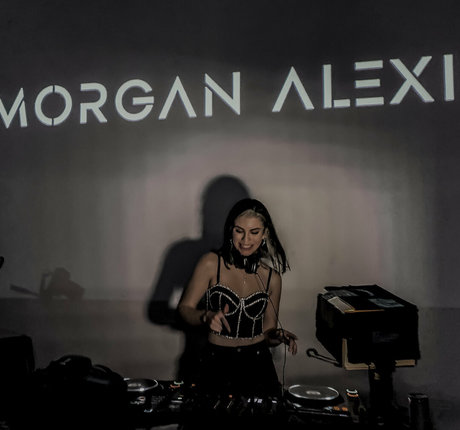 母乳オンリーファン 素敵 画像