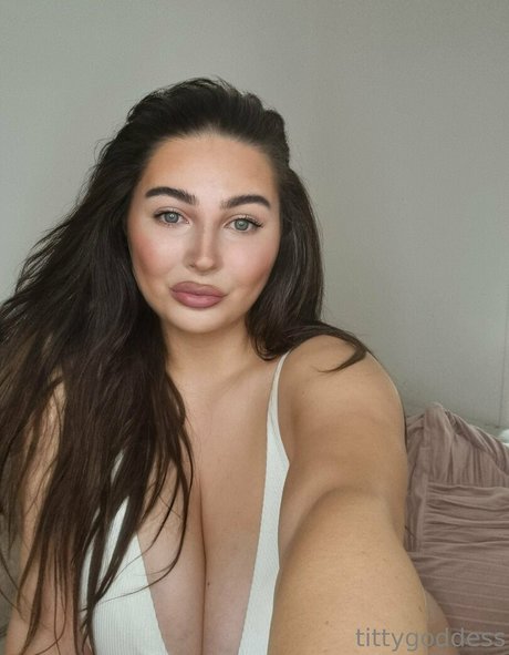 アジア人のティーンの足 オンリーファンズ 無料セクシー ギャラリー