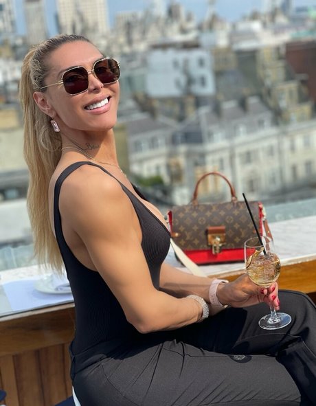 ゲイアナル舐めオンリーファンズ セクシーxxx 写真