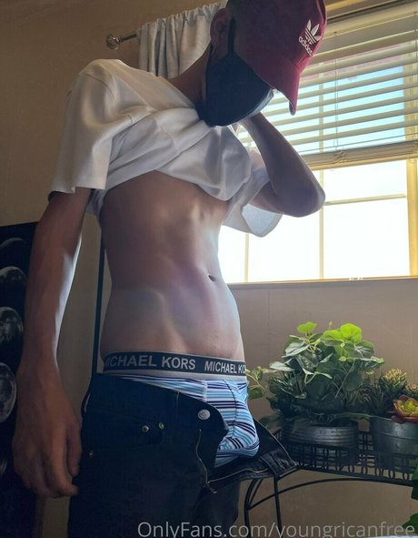 youngricanfree モデル 写真