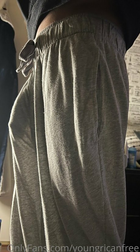 youngricanfree ポルノスター ヌード 画像