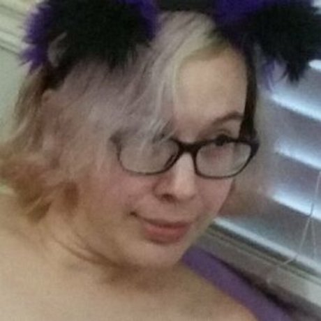 巨乳の黒人女性オンリーファンズ 美しいヌード 画像