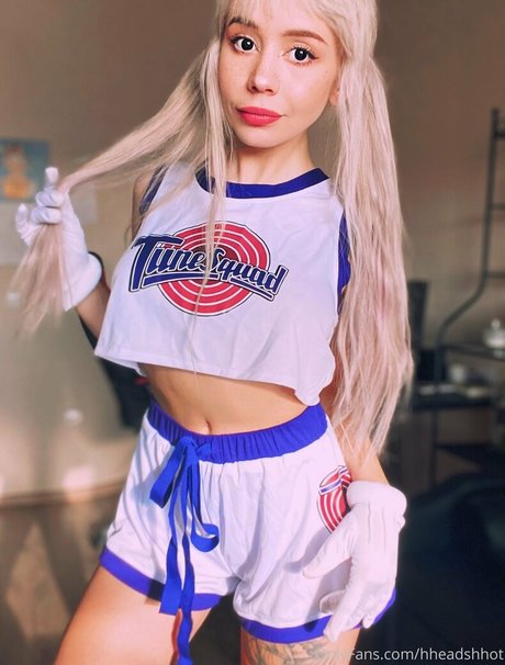 アジアン・エボニー・オンリーファンズ えろ 写真