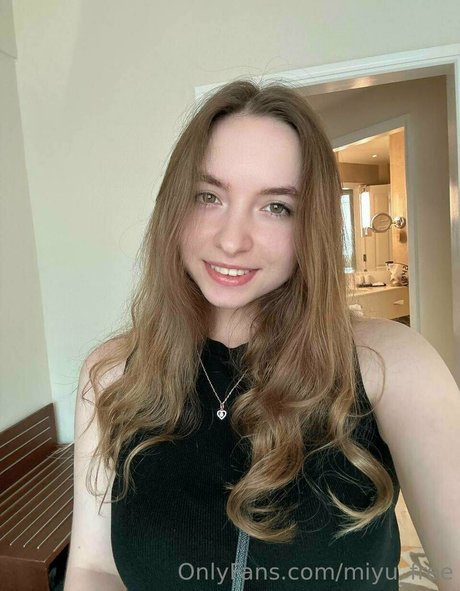 miyu free アートポルノスター 写真