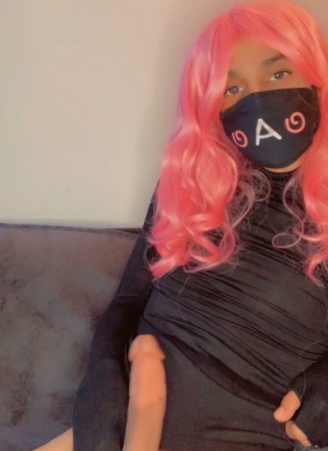 Ashley Tripp アダルトモデル 写真