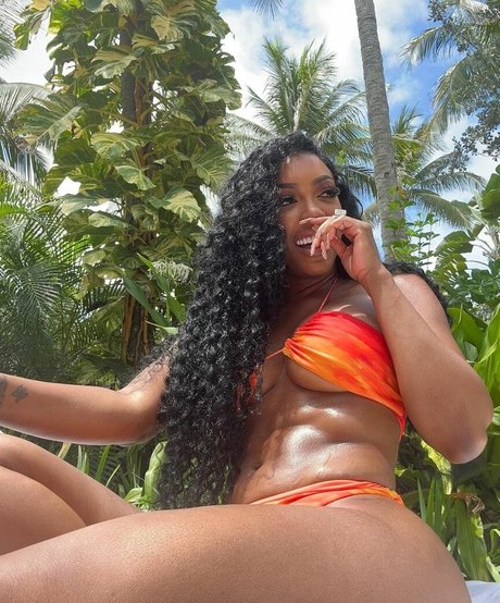 毛深い足のOnlyFans 無料 写真