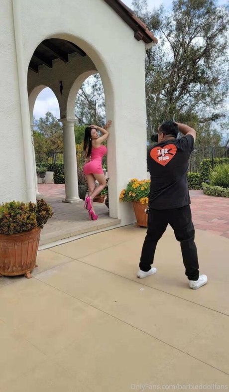 アラブのティーンズオンリーファンズ 美しい裸 写真