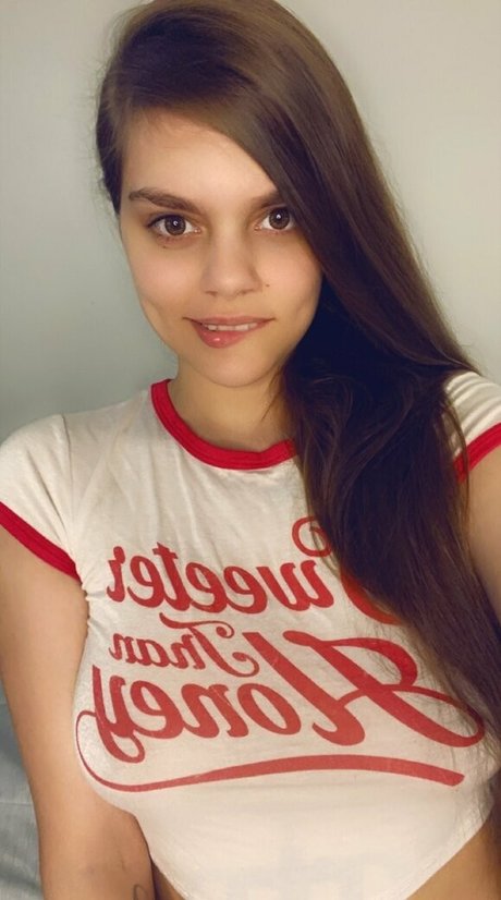 母乳オンリーファン エロチック 画像