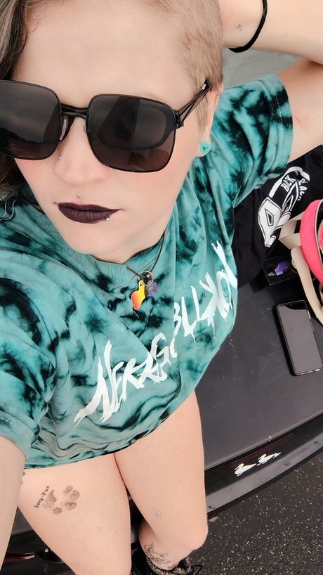 Nova The Puppy エロティックモデル 写真