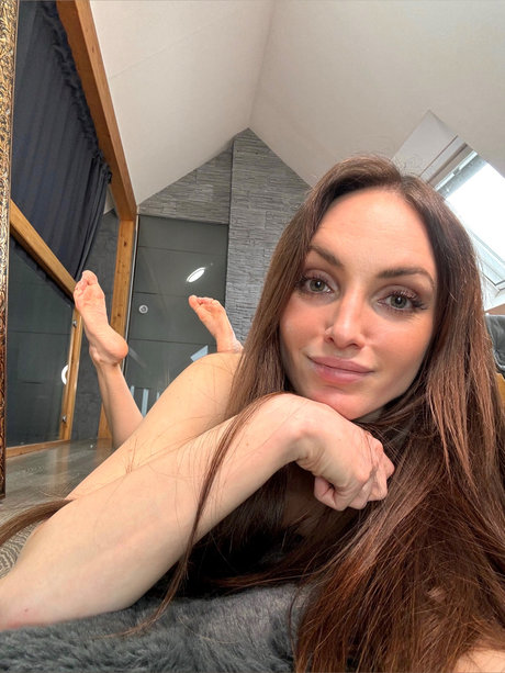 ブラックマジックオンリーファンズ えろた 写真