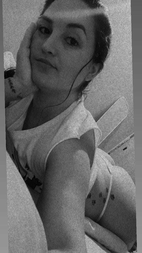 Alexa Sweet Pussy_ 美しいモデル 写真