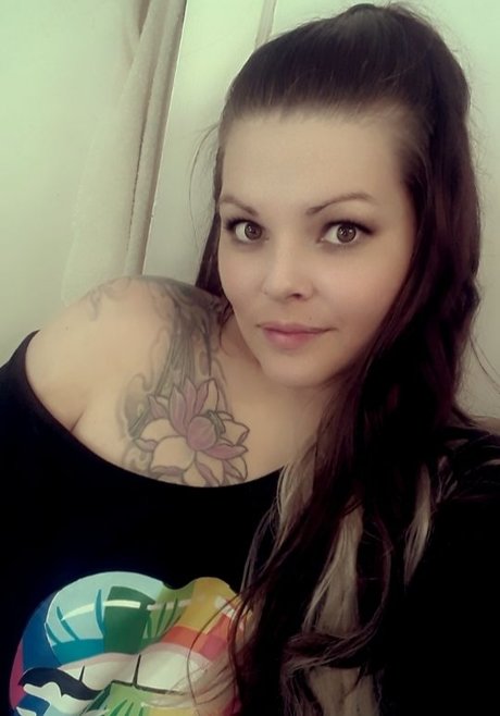 Alina Persuasion セクシーなスター 写真