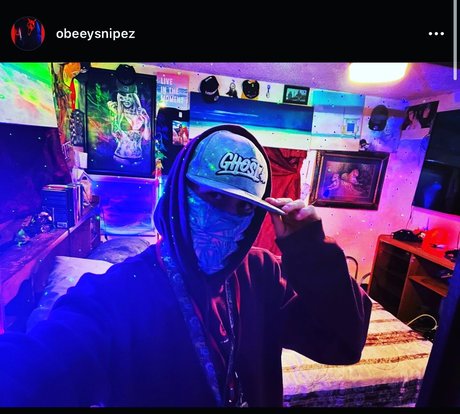 obeeysnipez XXXモデル 写真