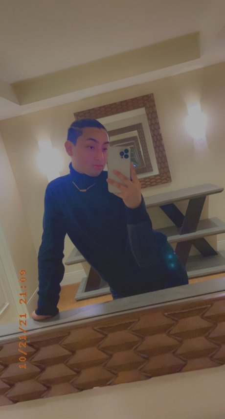 小さなオンリーファンズ xxx 写真