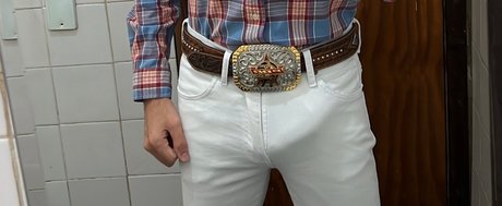 母乳オンリーファン 無料裸 写真