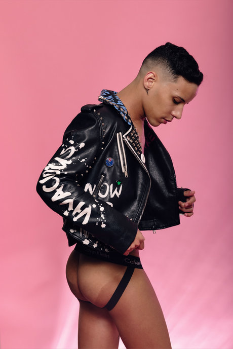 Odin Floro アート女優 写真