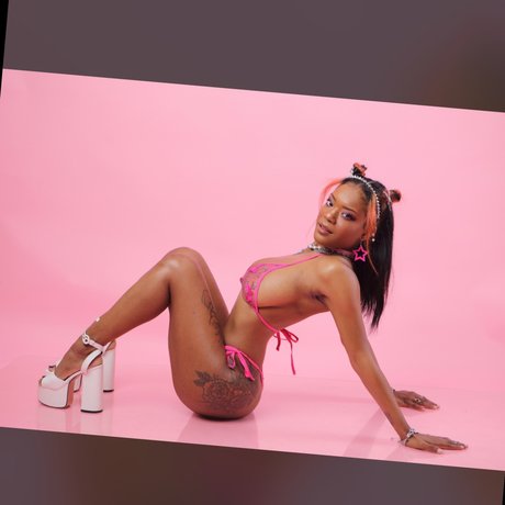 アジアの若者OnlyFans セックス 画像