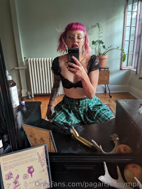 Kitten Nymph ポルノスター アート 写真