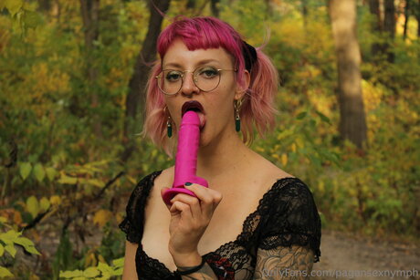 クーガーオンリーファンズ ホットセクシー 写真