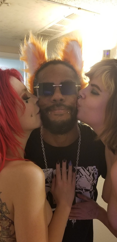 AJ Fresh XXX 裸のスター 写真