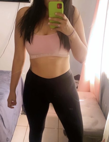 Paola Sanchez ポルノスター セクシー 写真