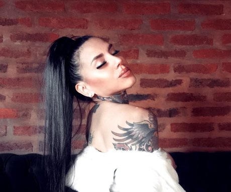 Lucyfer HD女優 写真