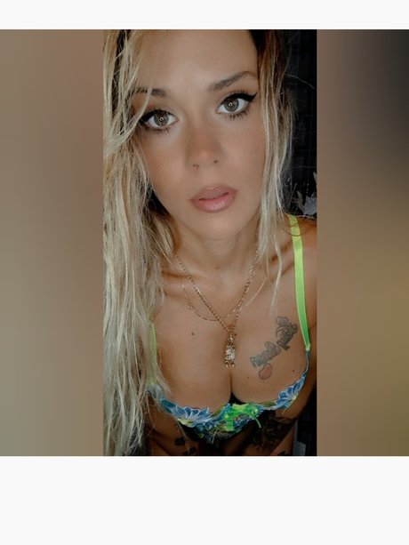 Paisley grey アート女優 ギャラリー