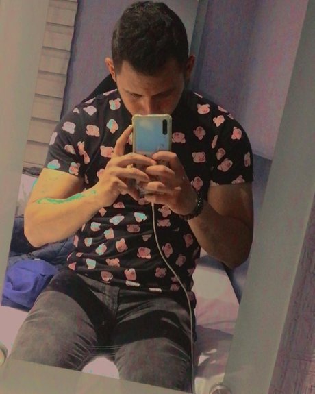 alanzin ヌードモデル 画像