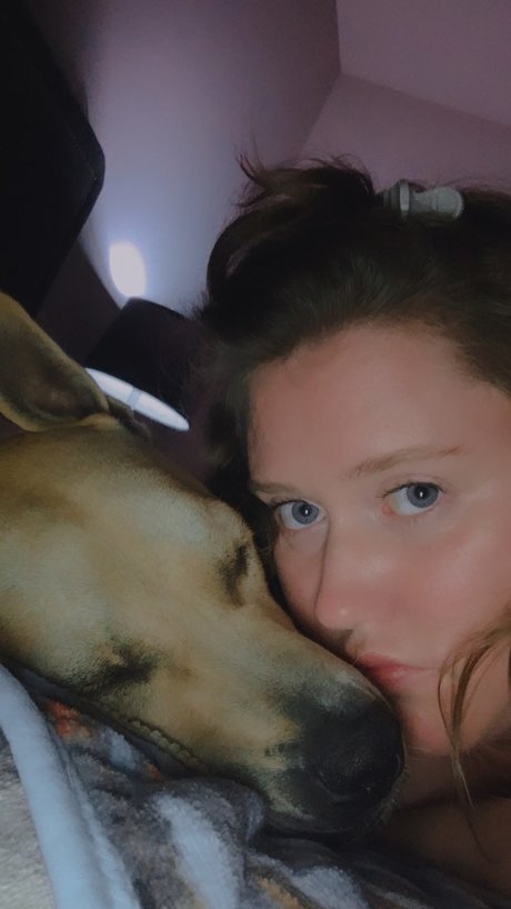 Peachy Beachy_ 最高のモデル 写真