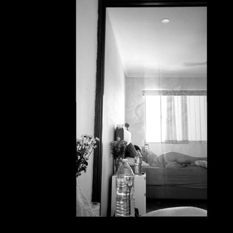 Petite Brat_ ヌードのポルノスター 画像