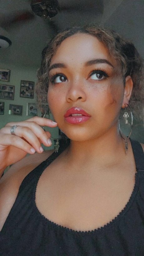 Plushie Galore 最高のモデル 写真