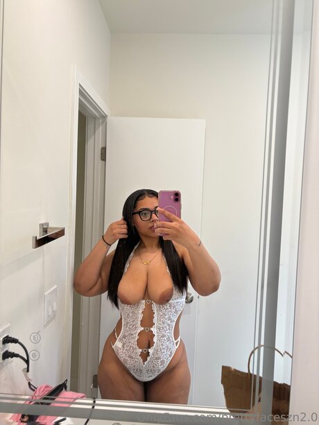 PrettyFaceSzn Naomi Nash ヌードモデル アーカイブ