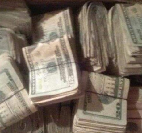 ウェブカメラ オンリーファンズ セクシー 画像