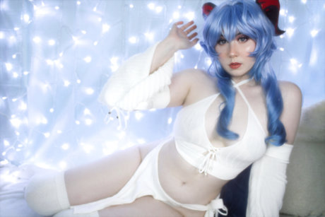 Fey アダルトスター 写真