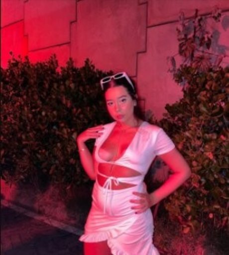 Julia alvarengaa セックススター 写真