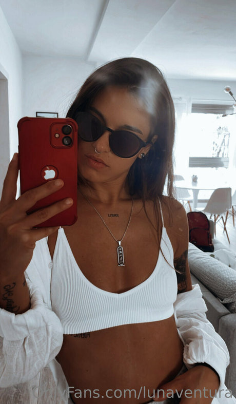 ジンジャートゥインクオンリーファンズ 無料裸 ギャラリー