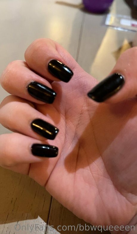 大きなお尻と巨乳のオンリーファンズ トップ 写真