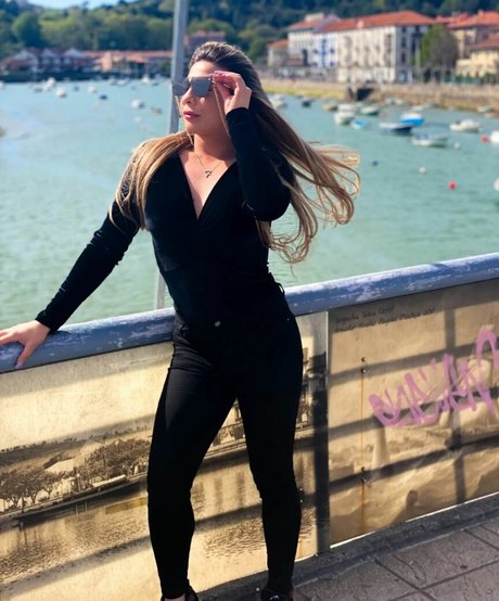 Gabriela Lori ポルノスター 美しい 写真