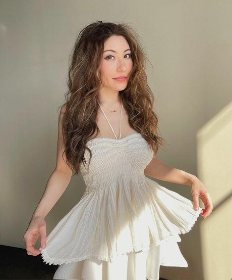 Sasha Emiri HDスター 画像