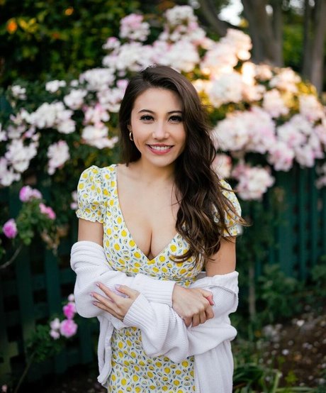 Sasha Emiri アートモデル 写真