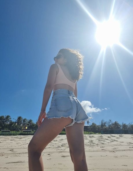 巨尻オンリーファン ポルノ ギャラリー